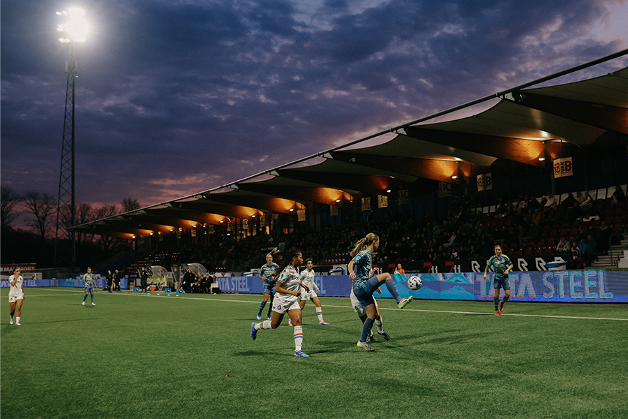 Telstarajaxvrouwen4