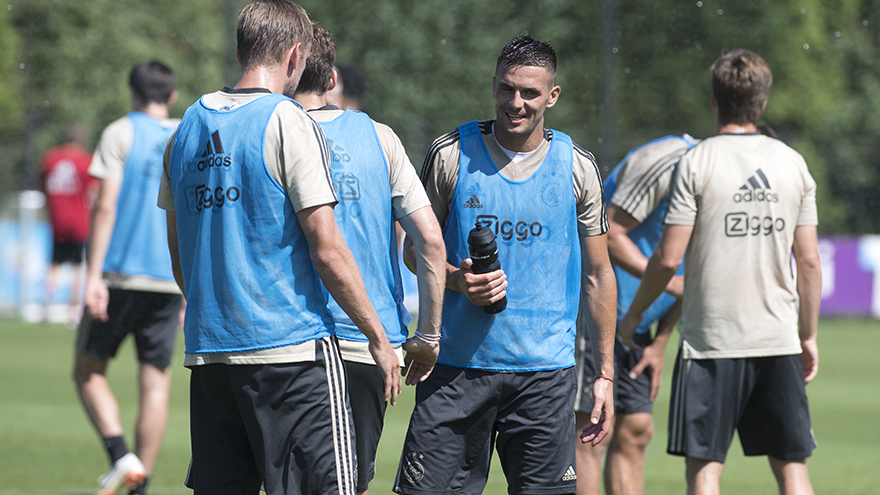 tadic-maakt-meteen-indruk-op-trainingsveld-10