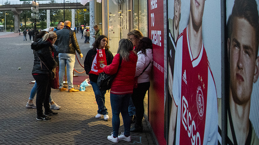 liveblog-mazraoui-laat-johan-cruijff-arena-ontploffen-in-blessuretijd-41