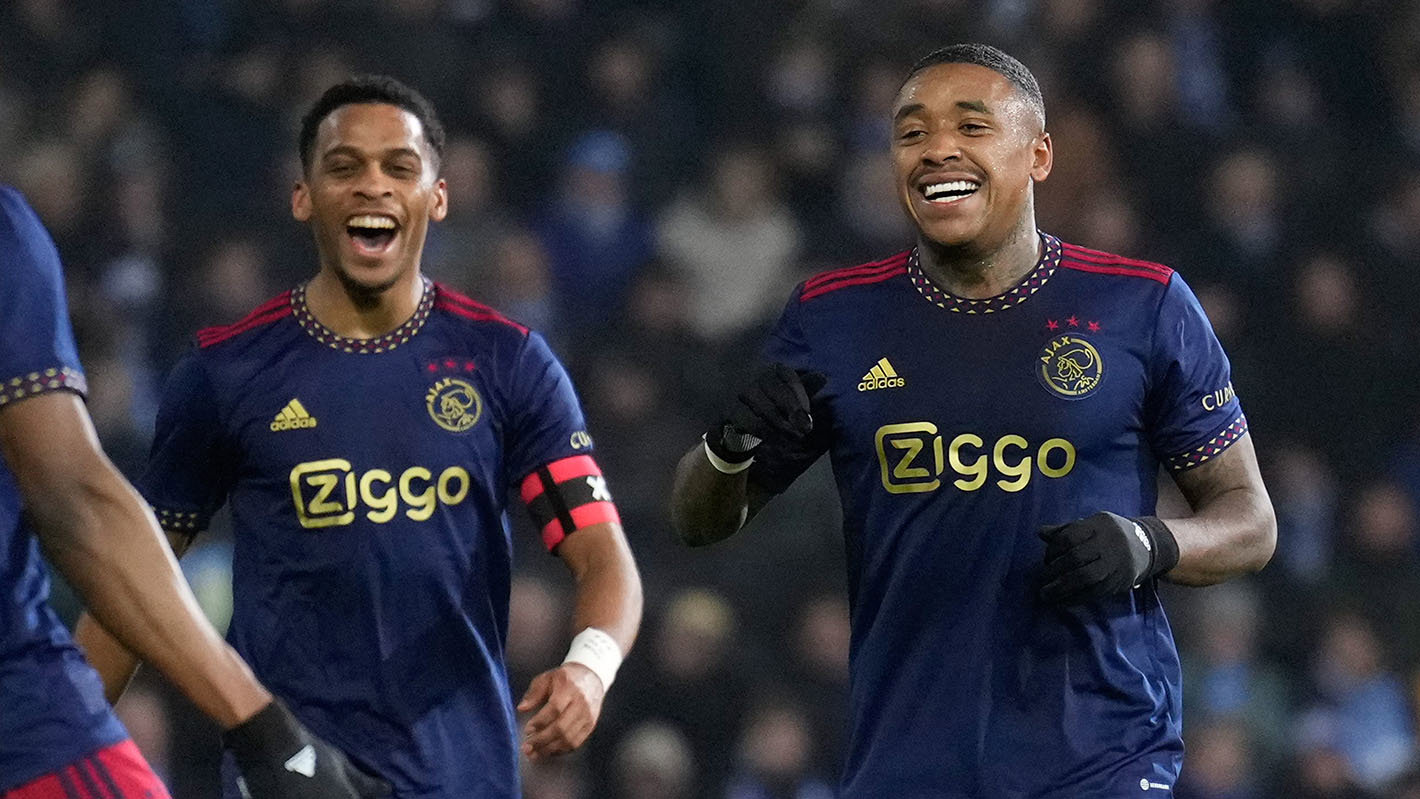 effect Nadenkend virtueel Ajax ten koste van De Graafschap naar halve finale KNVB Beker