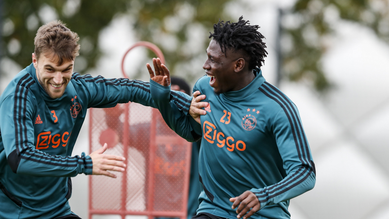 ajax-na-sfeervolle-laatste-training-klaar-voor-klassieker--5