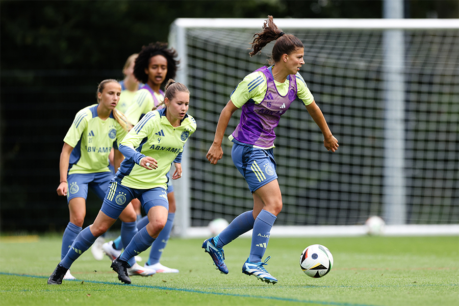 Trainingajaxvrouwen