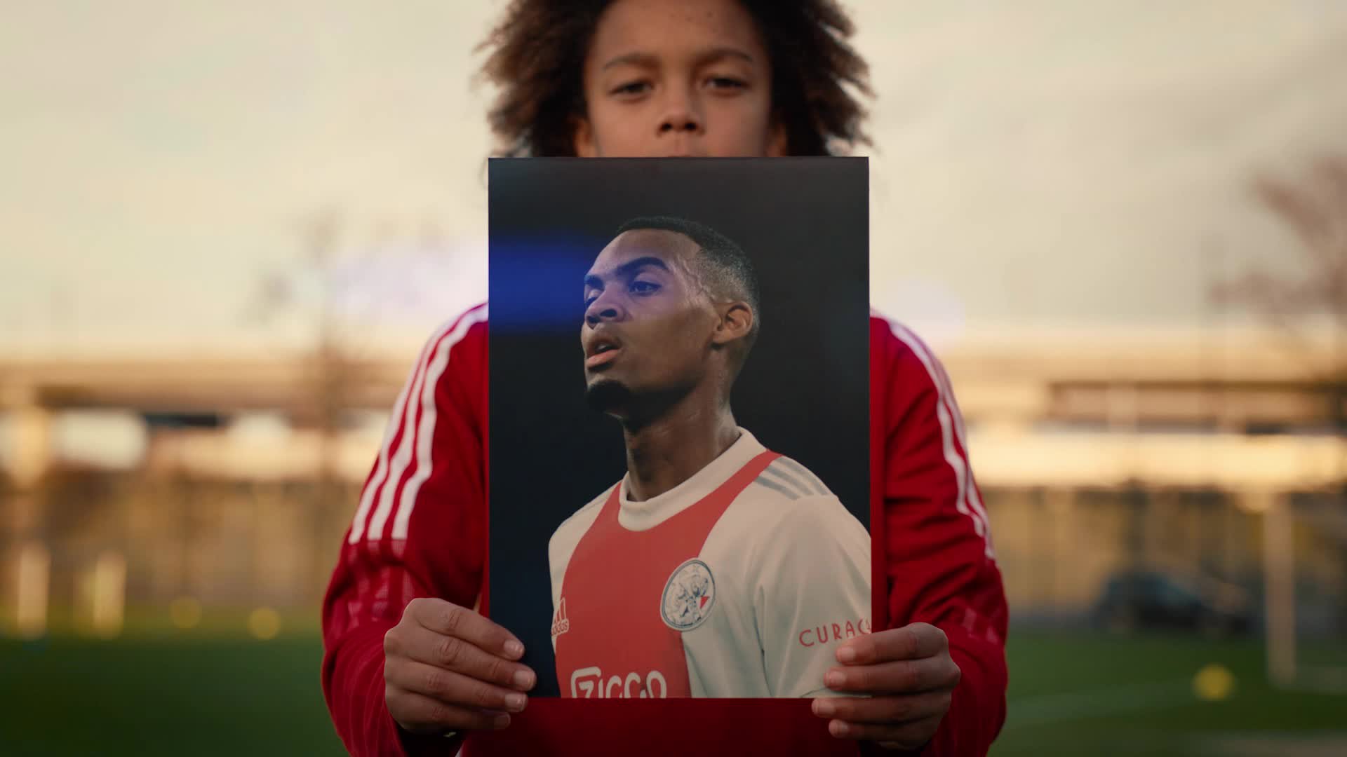 Dit Is De Ajax Foundation 'Onze Stad Barst Van Het Talent' Thumbnail 1