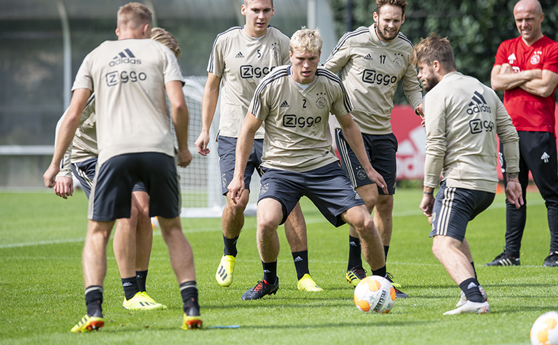 2-dagen-tot-vitesse-felicitaties-voor-frenkie-15