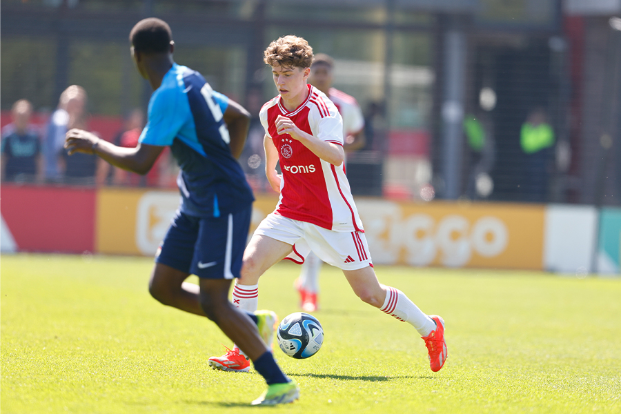 Ajax O18 AZ O18 (4)