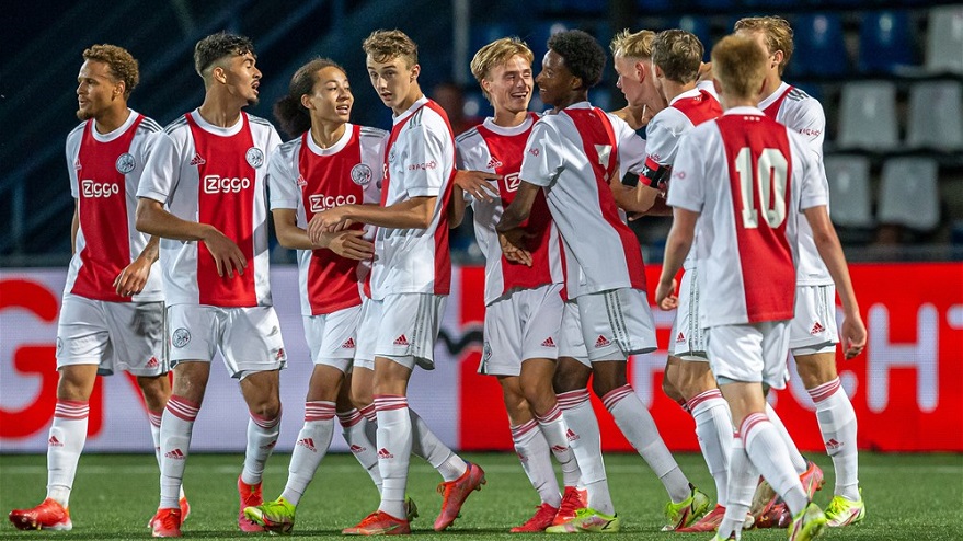 Veerkrachtig Jong Ajax pakt in Den Bosch eerste seizoenszege