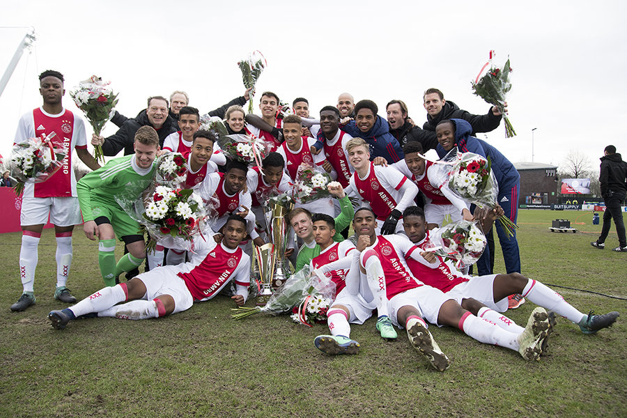 Follow the Ajax Future Cup live on Mauve TV