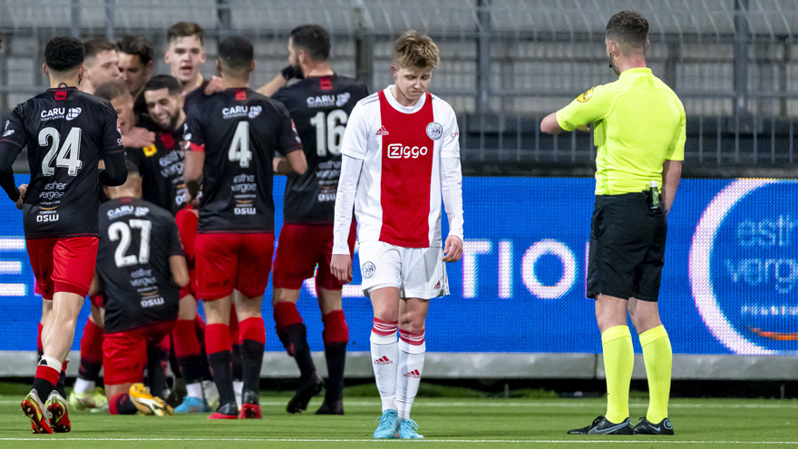 Highlights Ajax O15 - Vitesse O15