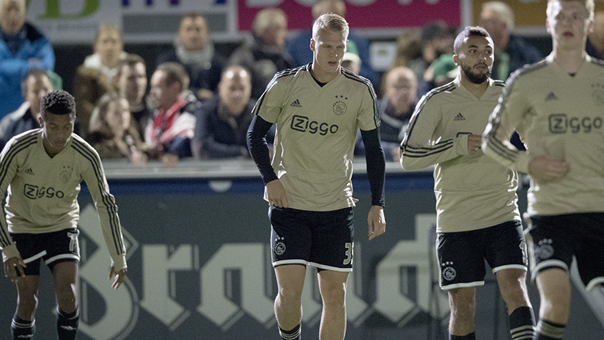 liveblog-te-werve-ajax-door-naar-2e-ronde-blije-debutanten-11