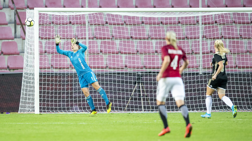 ajax-vrouwen-door-naar-laatste-16-in-champions-league-3