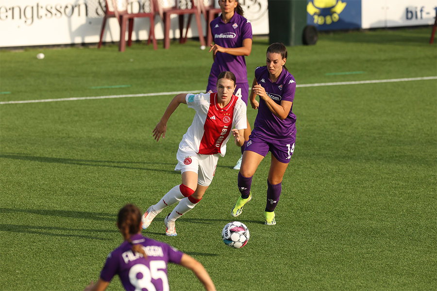 Keukelaarajaxvrouwen