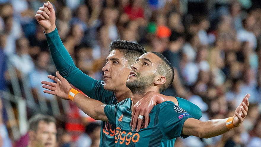 effectief-ajax-krijgt-mestalla-stil-na-wondertreffer-ziyech