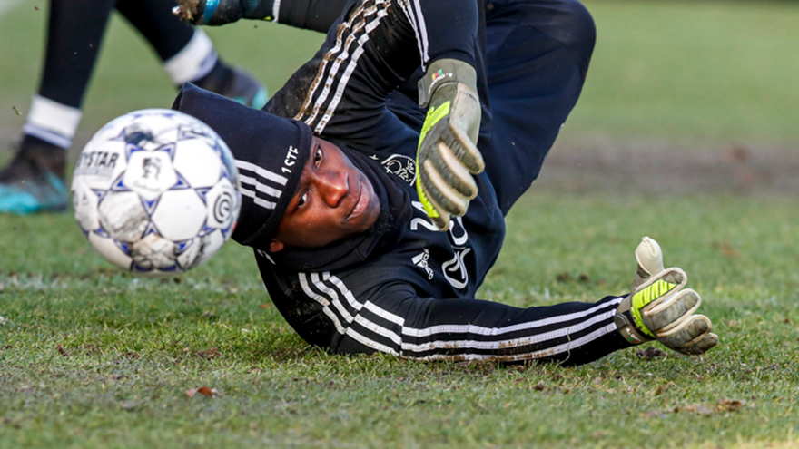 fotos-ajax-werkt-toe-naar-az-uit-6