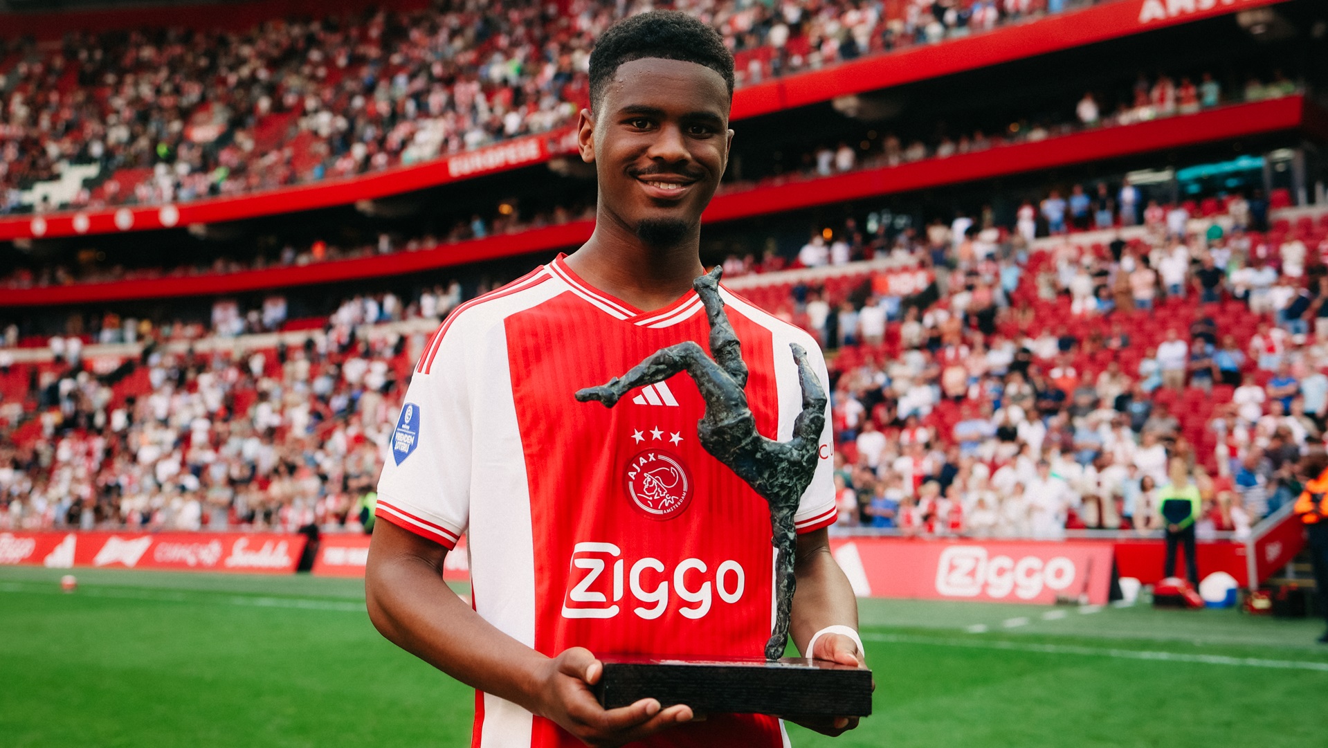 Eighteen-Year-Old Defender Hato Named Youngest Ajax Captain Since De Ligt in Contract Extension Until 2028