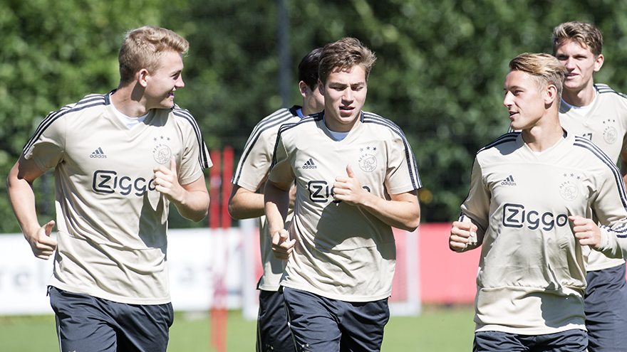 ajacieden-terug-op-amsterdams-trainingsveld-12