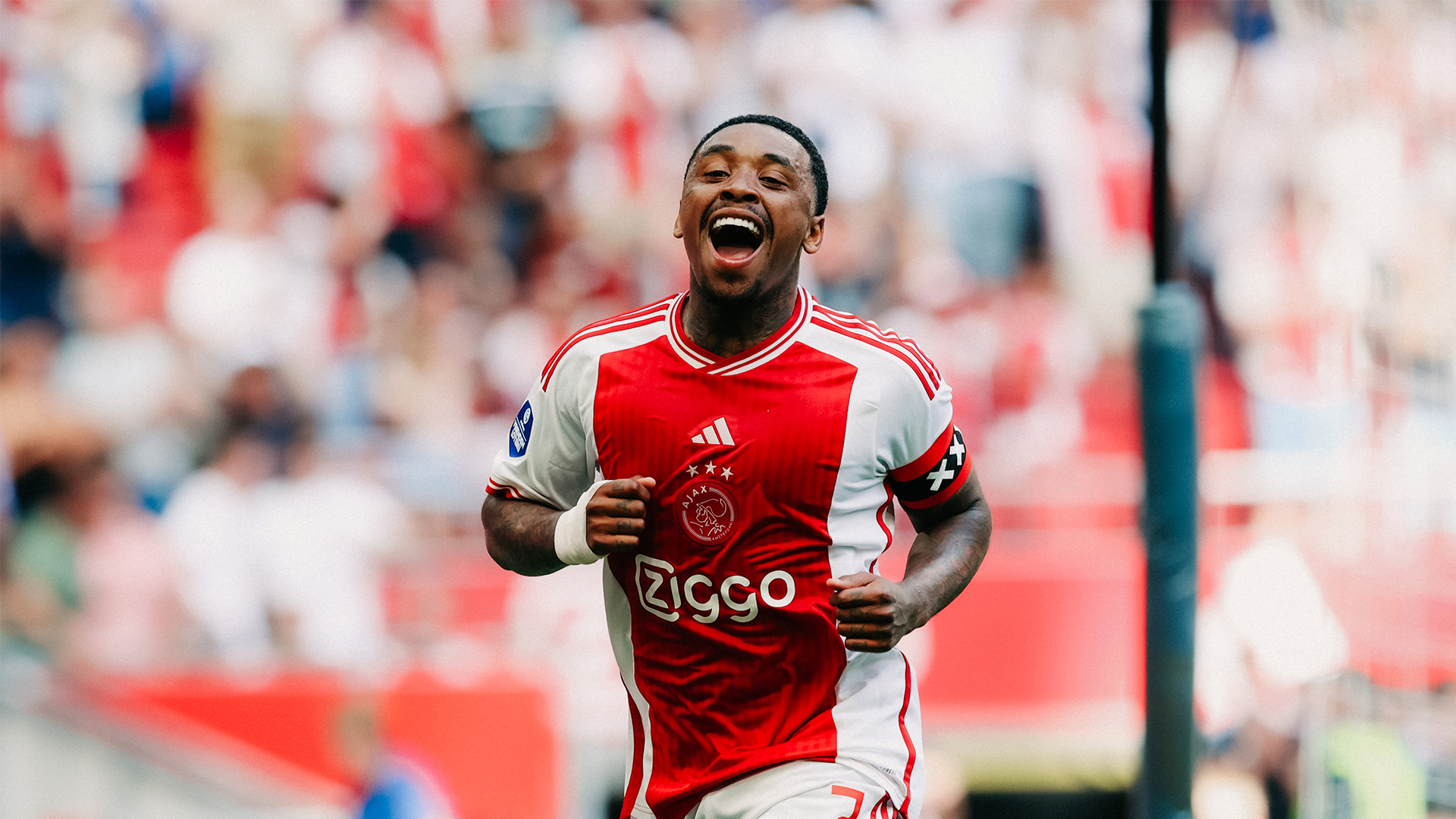 Ajax and Al-Ittihad reach agreement on Steven Bergwijn