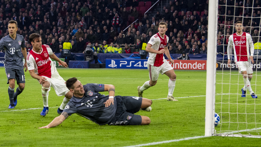 ajax-komt-net-tekort-in-spektakelstuk-tegen-bayern-11