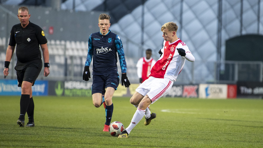 toekomst-alert-ajax-o17-zeer-karaktervol-o19-wint-ook-van-vitesse-7