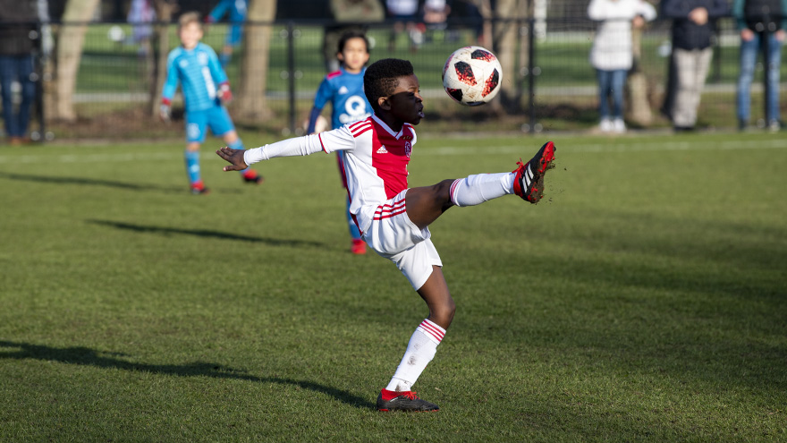 toekomst-alert-ruime-zege-in-klassieker-en-winst-voor-ajax-o19--15