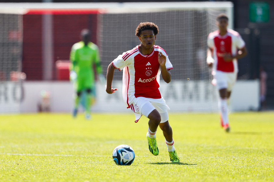 Ajax O18 AZ O18 (6)