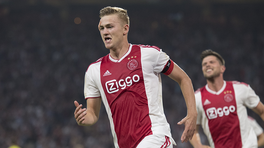 wervelend-ajax-door-naar-play-offs-champions-league-5