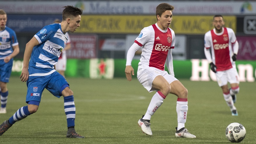 preview-i-ajax-voor-20e-keer-op-bezoek-in-zwolle--3