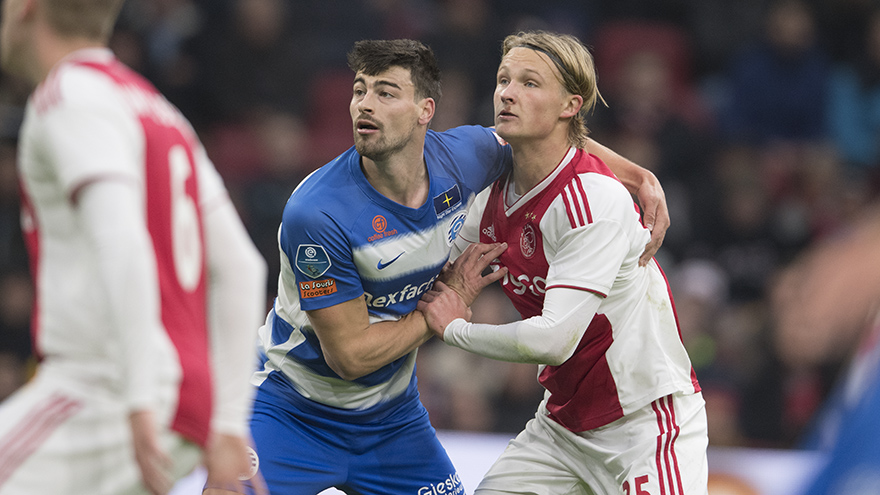 ajax-speelt-de-graafschap-op-een-hoopje-3