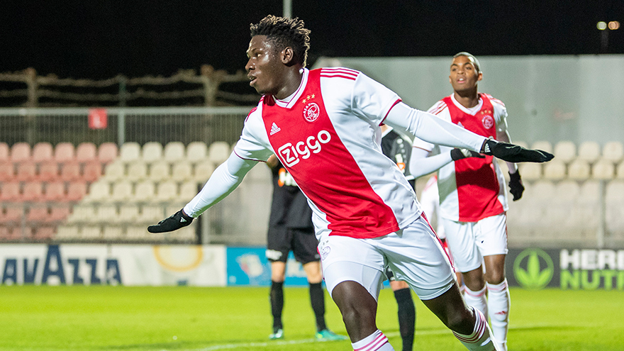 jong-ajax-verliest-ondanks-1e-goal-traore-2