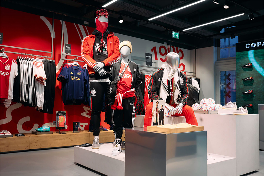 Dubbelzinnigheid Beyond schotel Nieuwe adidas Store geopend in Kalverstraat