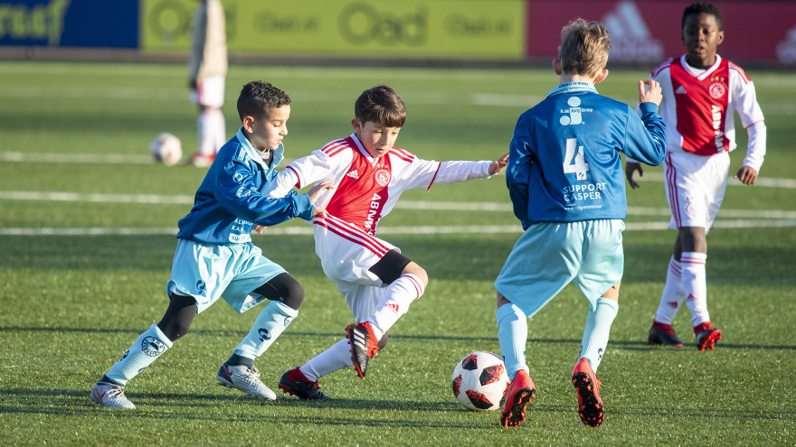 toekomst-alert-ruime-zege-in-klassieker-en-winst-voor-ajax-o19--22