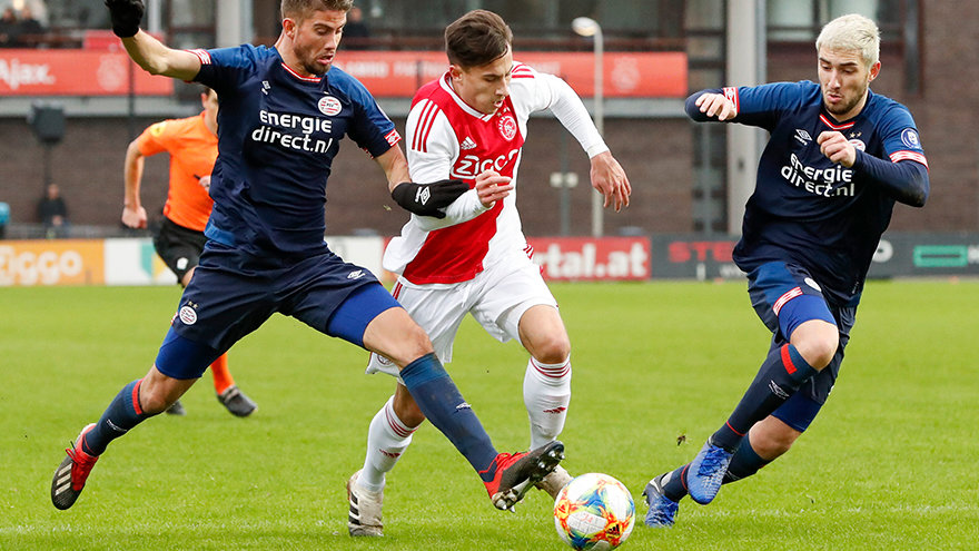 jong-ajax-doet-zichzelf-tekort-met-gelijkspel-tegen-psv